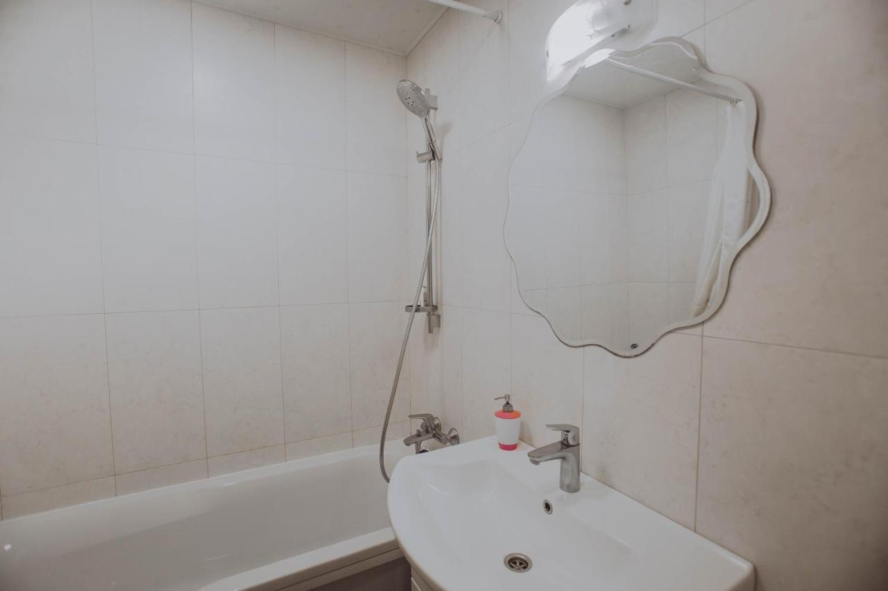 Standard Plus Apartment 波尔塔瓦 外观 照片