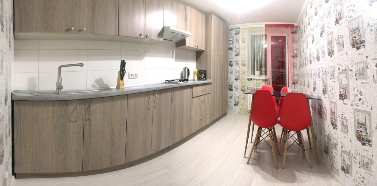 Standard Plus Apartment 波尔塔瓦 外观 照片